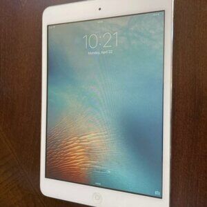 Apple iPad Mini 1st Generation 16GB Silver & White (Wi-Fi Only). Model A1432